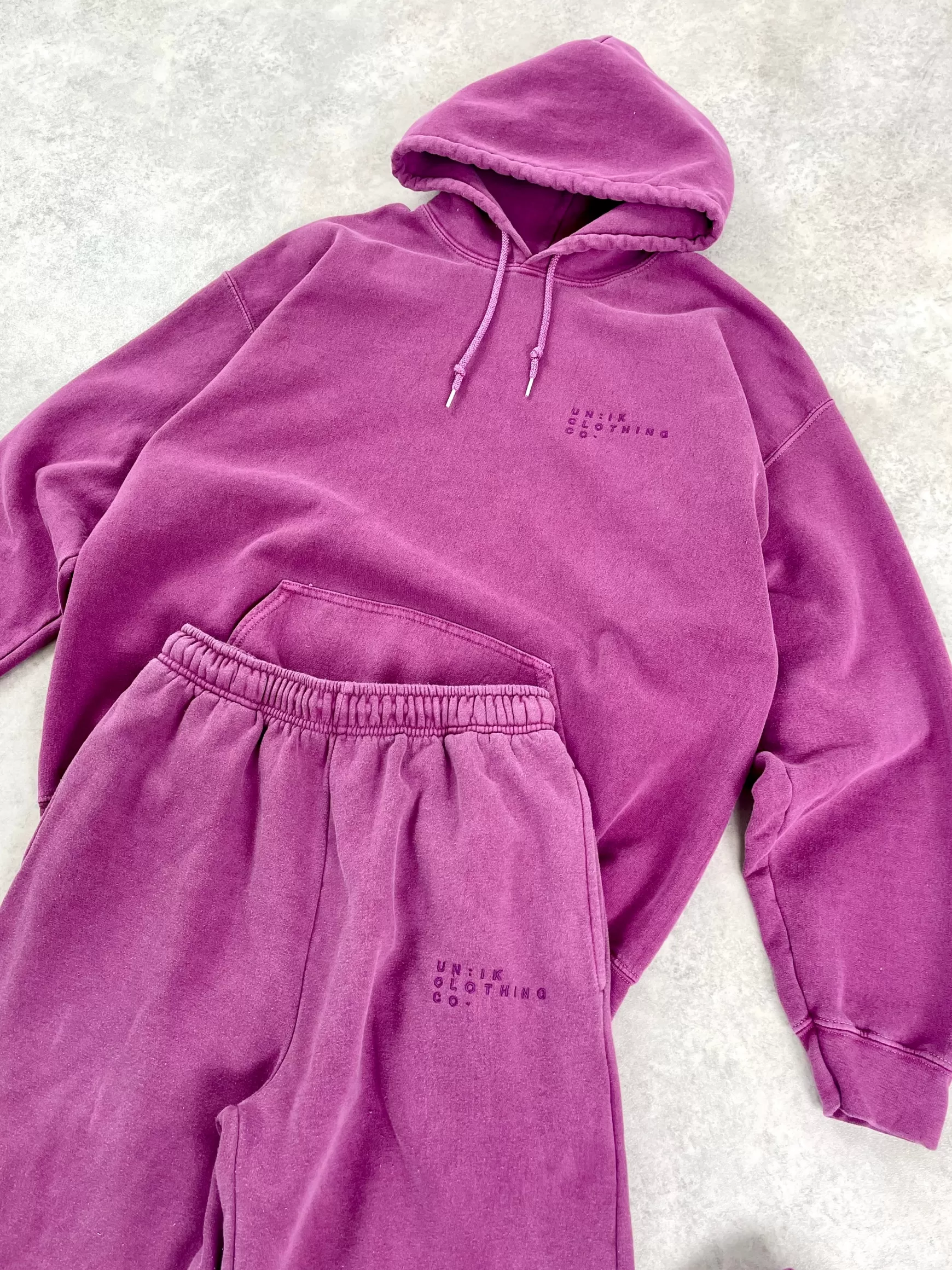 UN:IK Essentials Essentials 'sets' Vintage Washed Hoodie - Berry Fashion