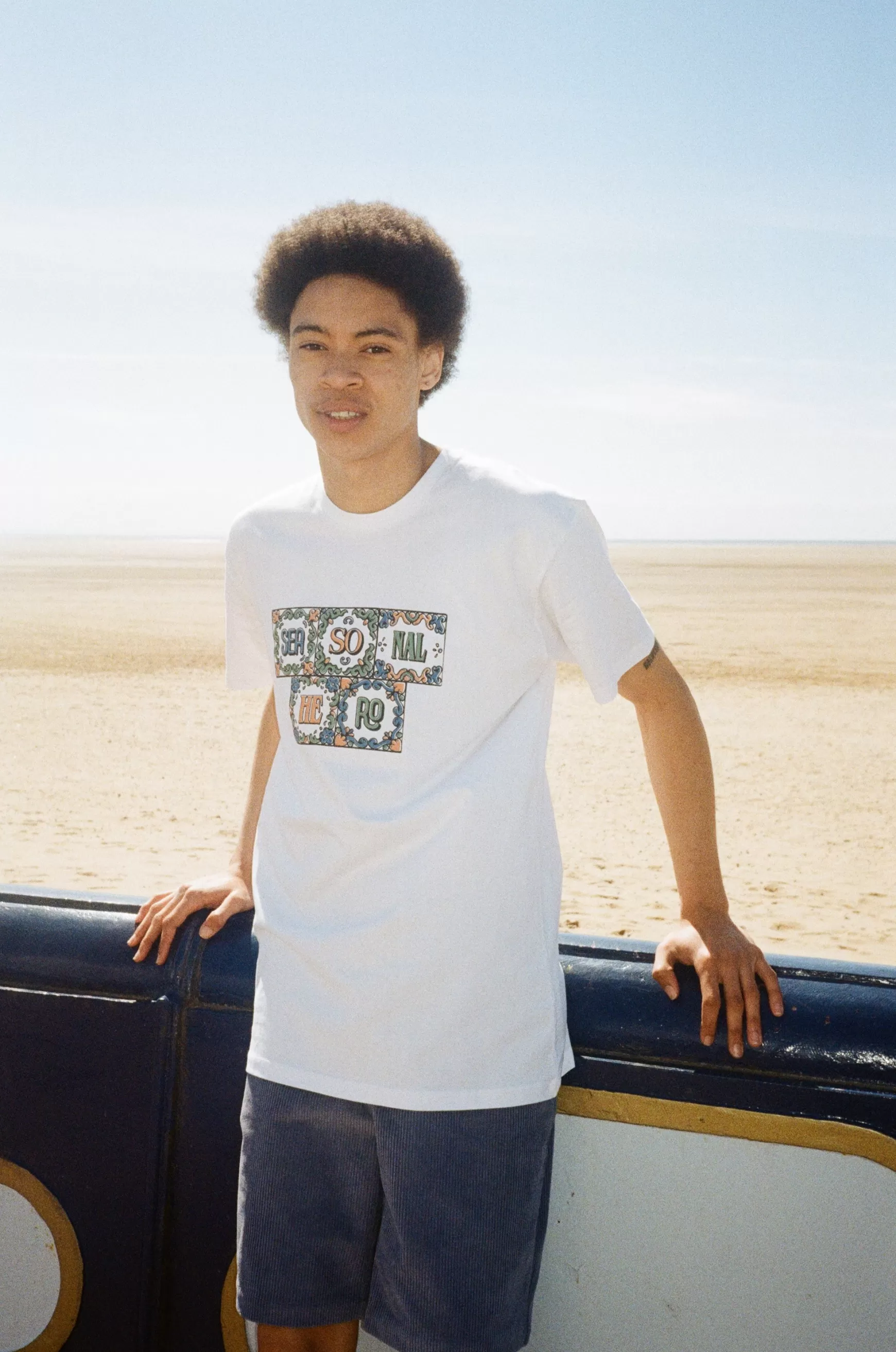 Seasonal Hero 'Mosaic' Tee - White Discount