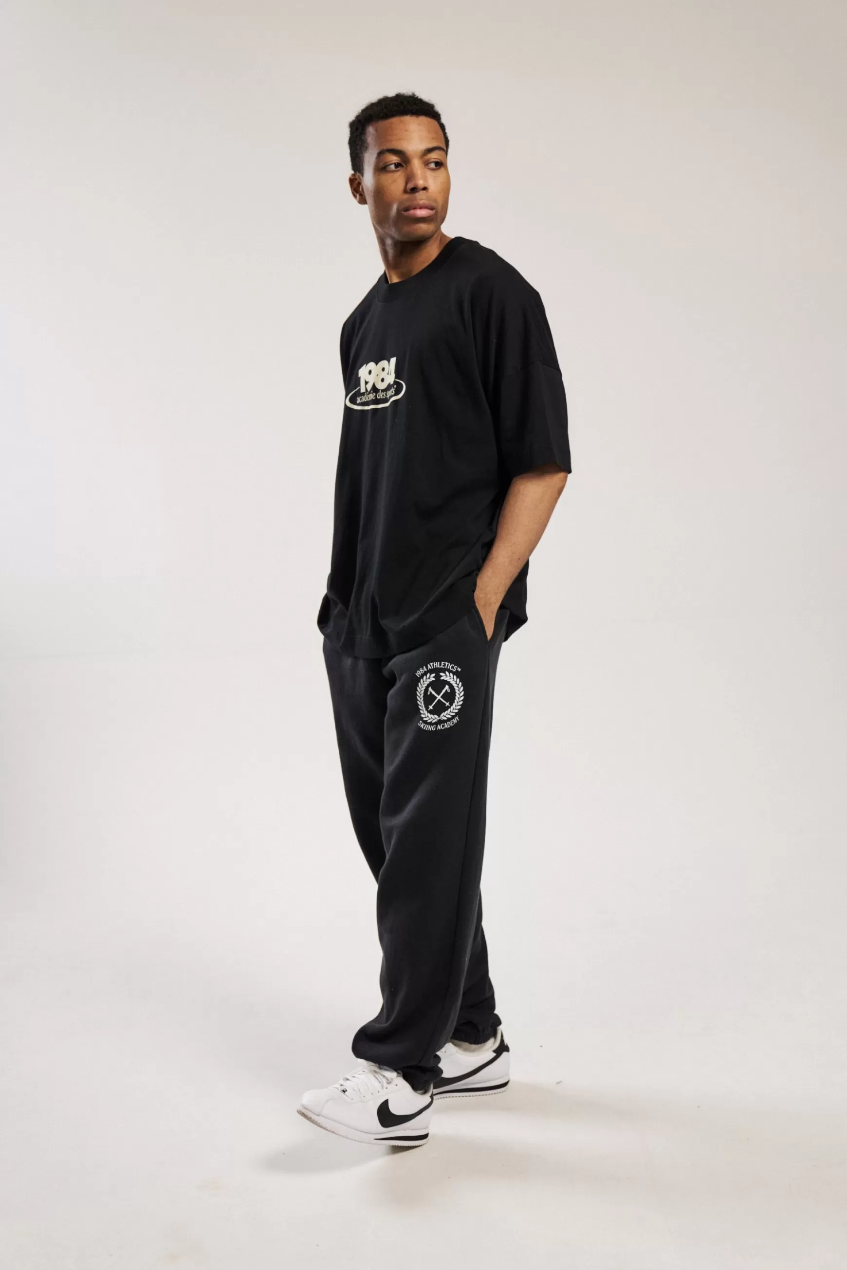 Vice 84 'ski Academy' Joggers - Black Best